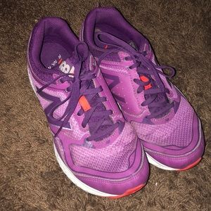 New Balance Women Running Shoe